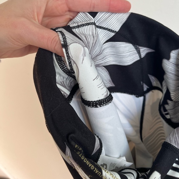 EUC Spiritual Gangster Tropical Leaf-print Perfect High-waist Leggings - size XS - Picture 2 of 7